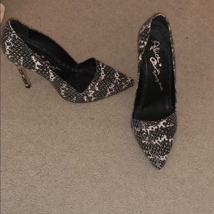 Barely worn Alice and Olivia pumps